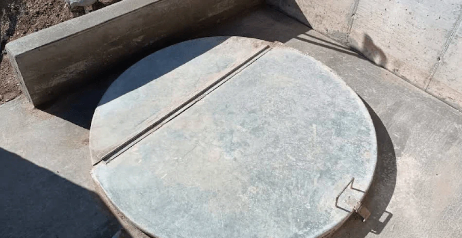 Residential Water Well and Pressure Tank Residential Water Well and Pressure Tank